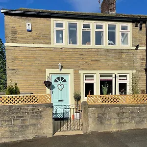  Holiday home Cute And Cosy 2 Bed United Kingdom